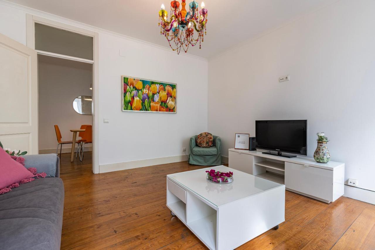 Apartment Lovely Patio Getaway In Lisbon